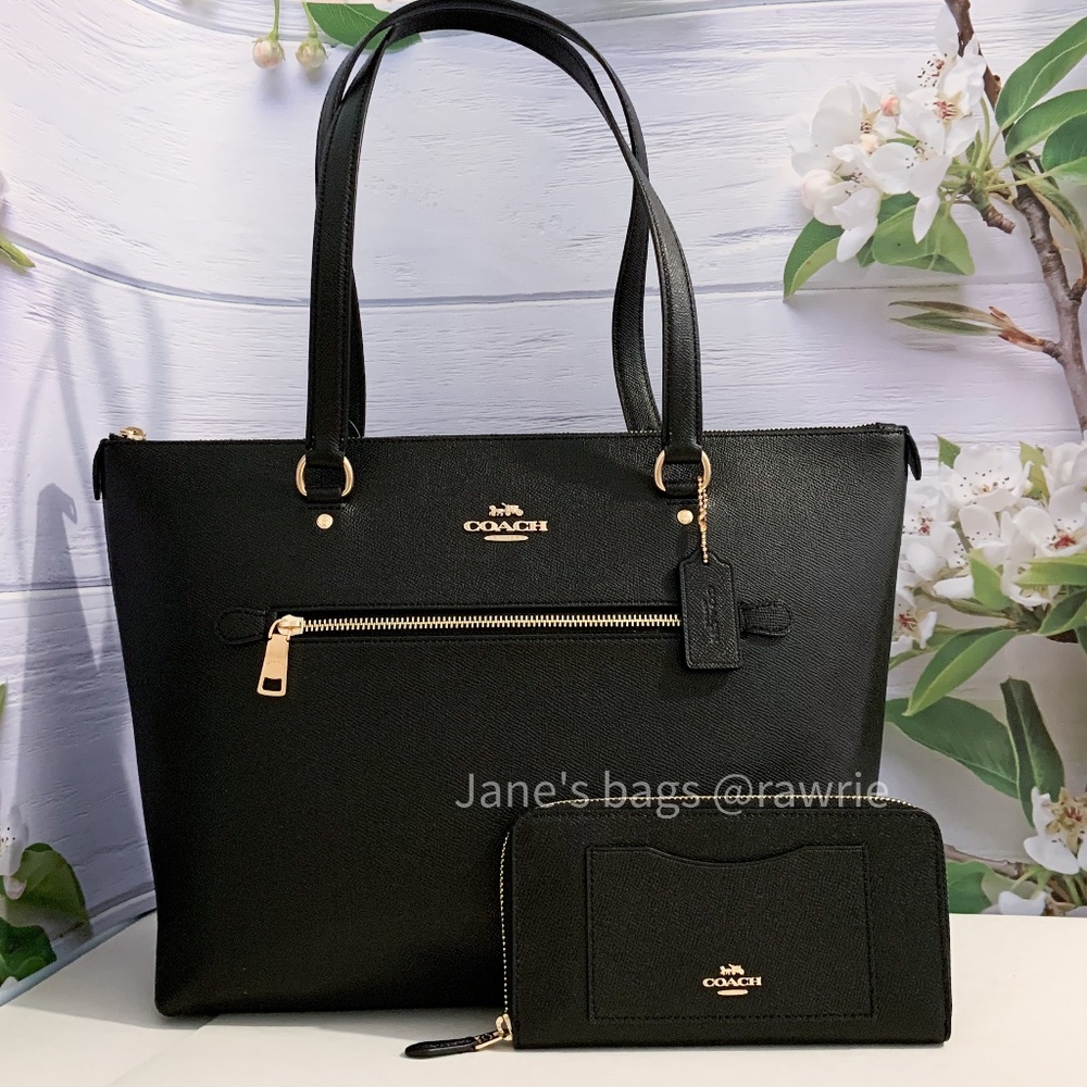 New Coach Gallery Tote Tote & Matching Wallet Set
